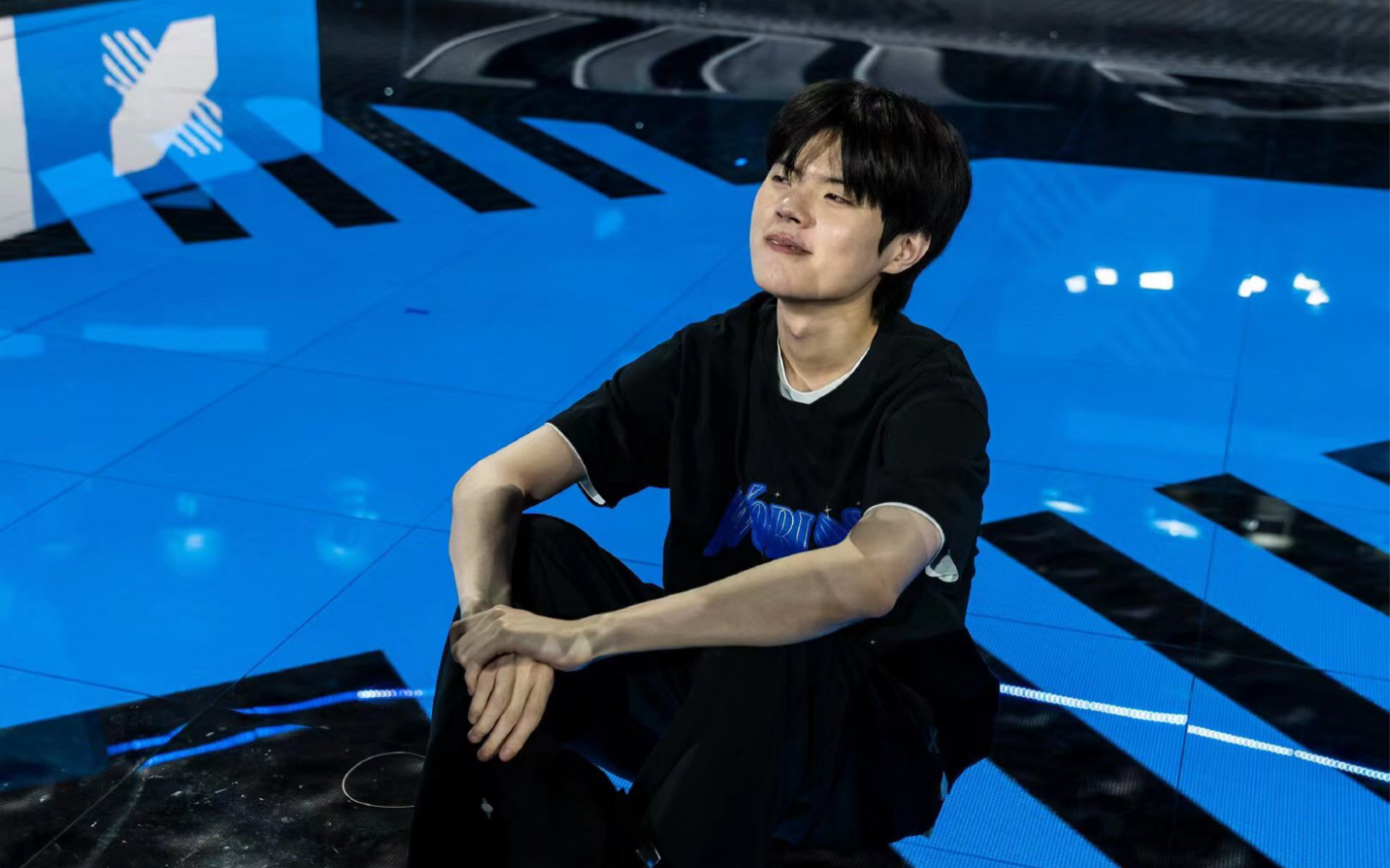 DRX轻取KT，Deft单局斩获MVP宿命之战小组赛，点燃全场激情