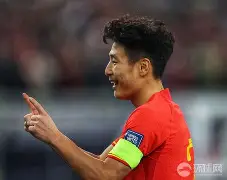 包含BRO血洗NS，Gumayusi单局斩获MVP强强对话八强赛，点燃全场激情的词条