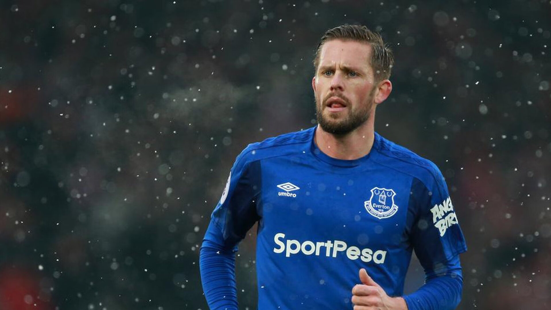 绝杀！哥伦比亚最后时刻逆转英格兰，迪亚马利亚数据全面爆发成关键先生